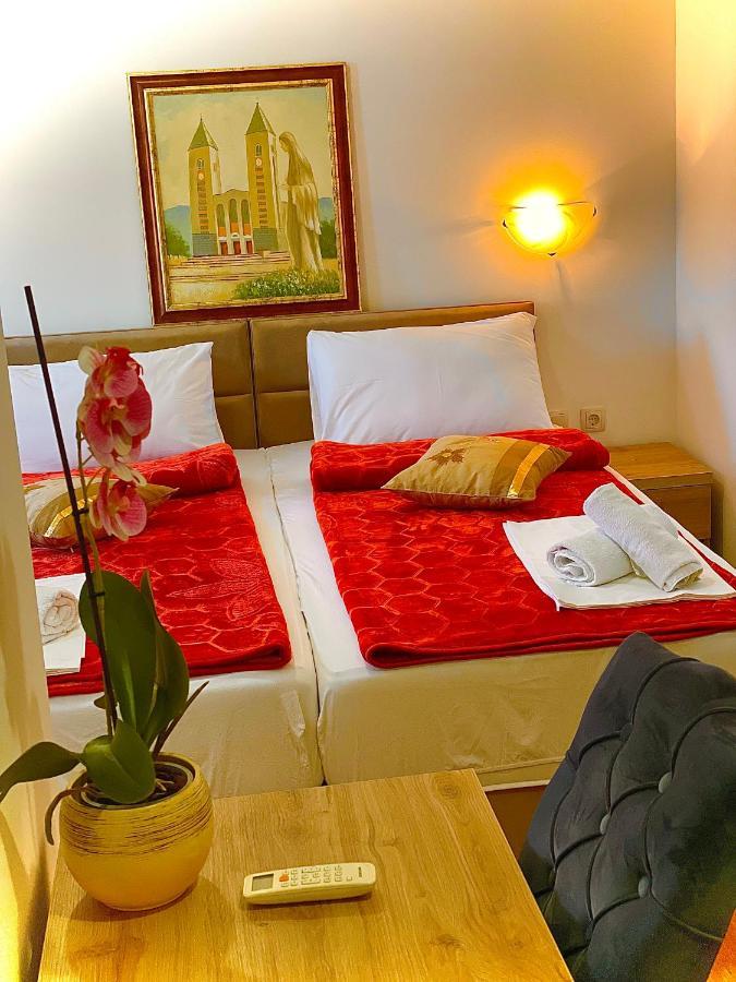 Pansion Turudić Hotel Medugorje Bagian luar foto