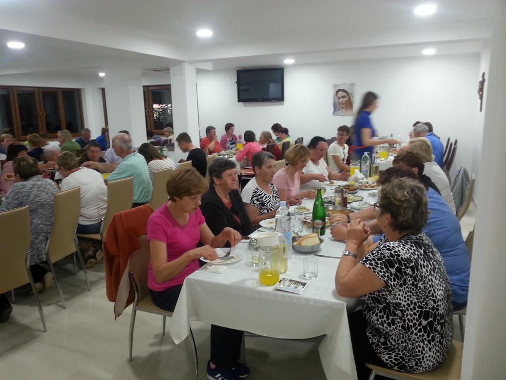 Pansion Turudić Hotel Medugorje Bagian luar foto